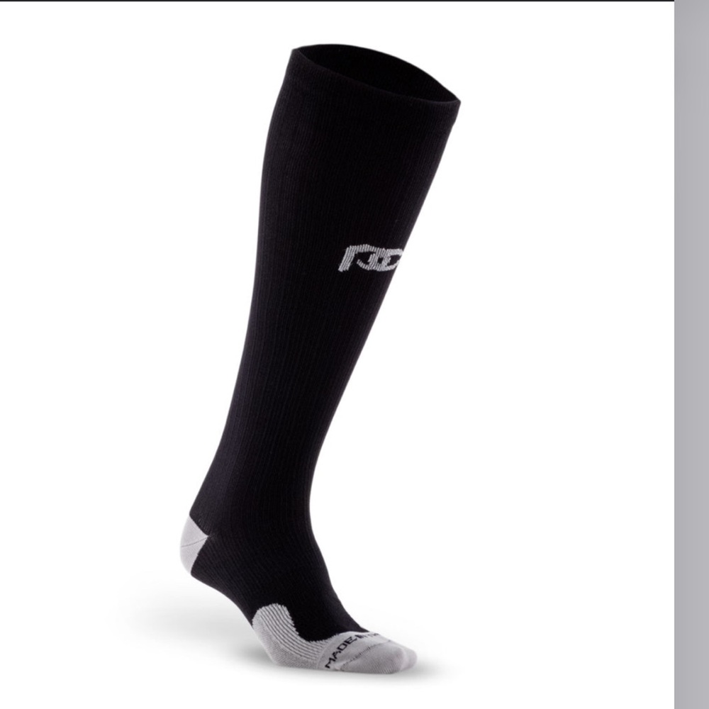 Running Marathon Pro Compression Women’s Socks. Black gray NWT XS Wide calf